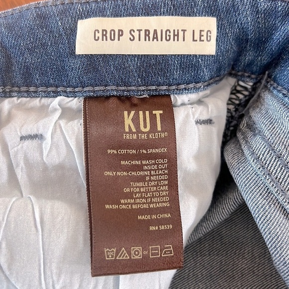 Kut from the Kloth Distressed Cropped Straight Leg with Frayed Hem size 10 - Picture 4 of 8